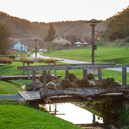 Country House "Stricev Grunt" Stara Kapela Vendégház Kültér fotó