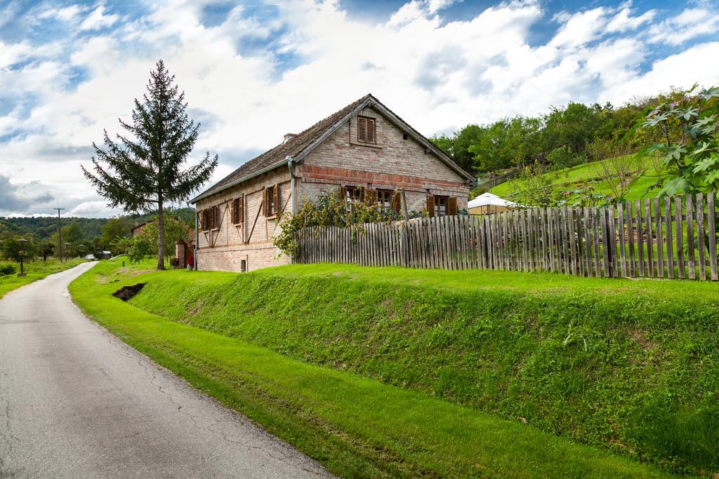 Country House "Stricev Grunt" Stara Kapela Vendégház Kültér fotó